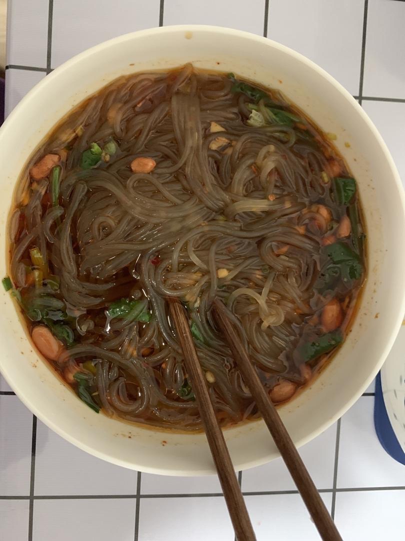 秘制简单酸辣粉