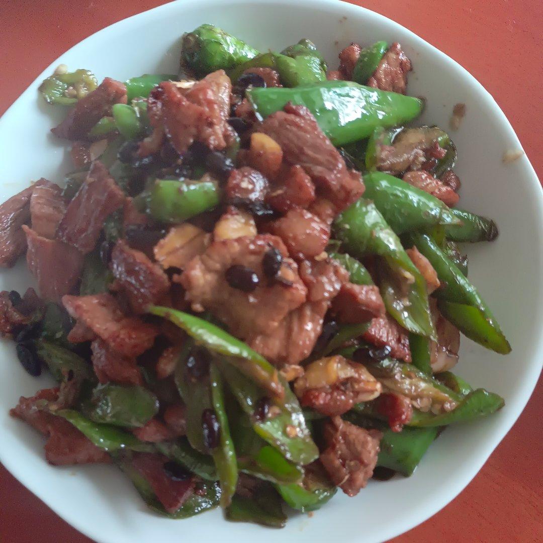 正宗辣椒炒肉