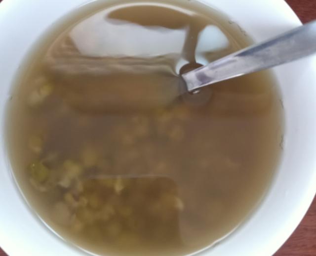 绿豆汤（电饭煲精准版）的做法