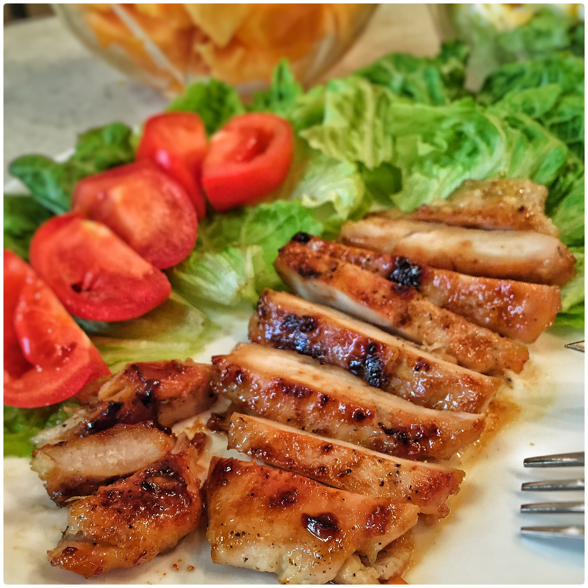 小圆子和小圆子做的酷炫屌炸天好吃的煎鸡胸肉(香蒜蜂蜜煎鸡胸肉)