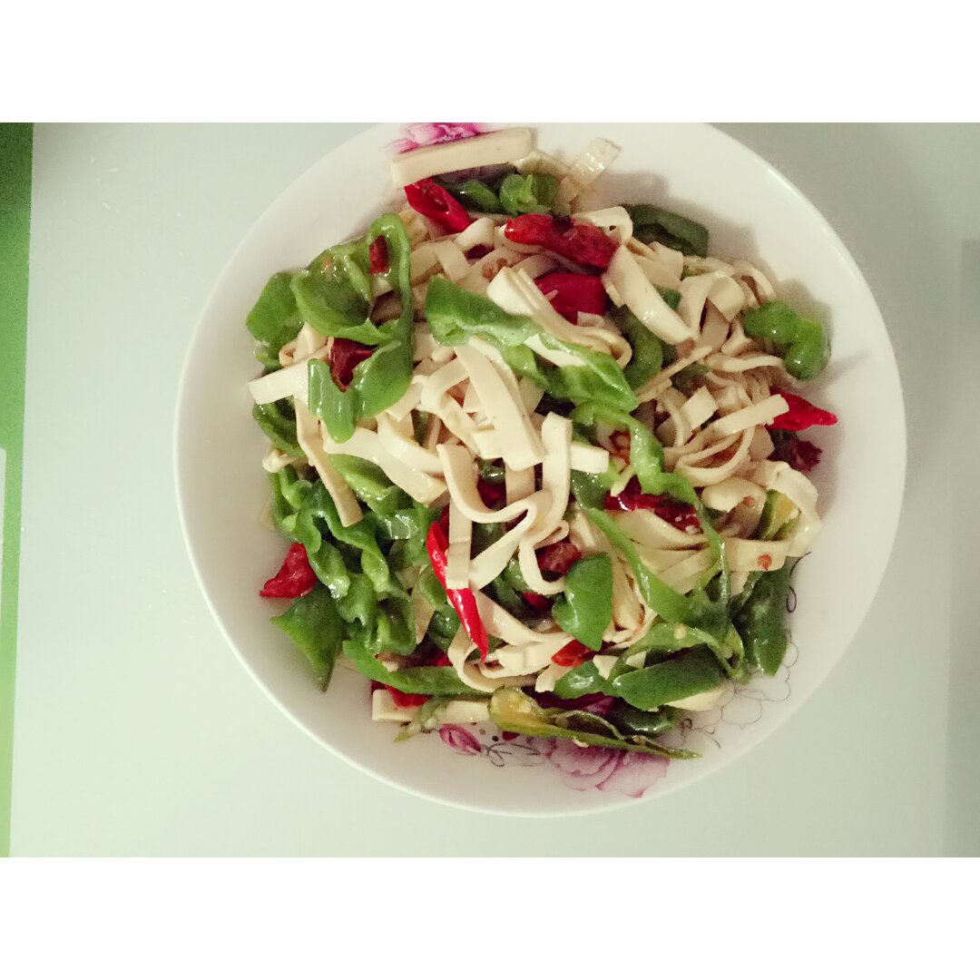 辣椒炒豆皮