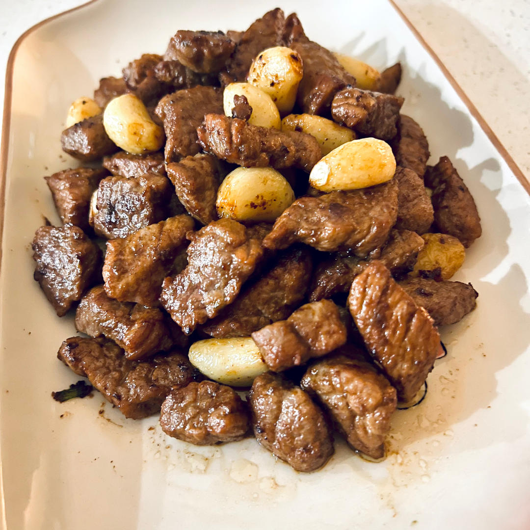 黑蒜子牛肉粒