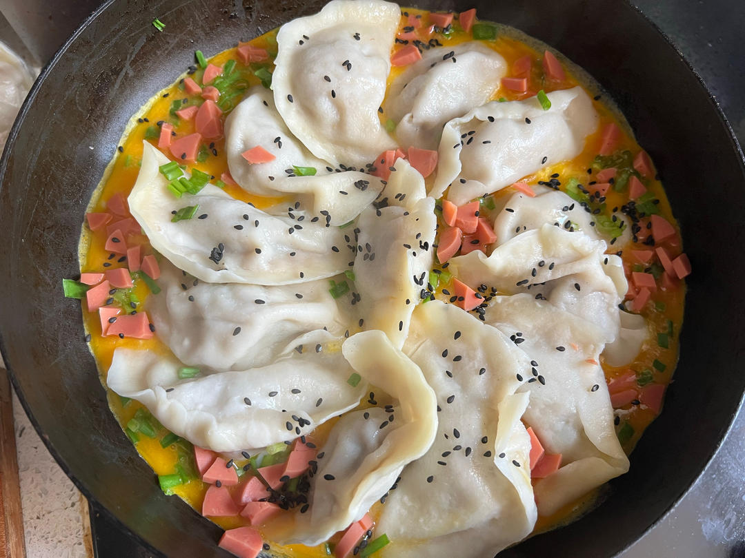 剩饺子的完美吃法༄「抱蛋煎饺🥟」