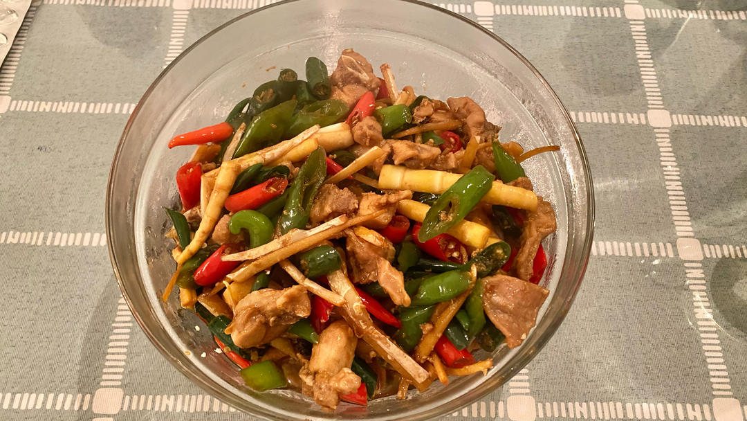 重庆江湖菜—尖椒兔 家常做法 麻辣鲜香