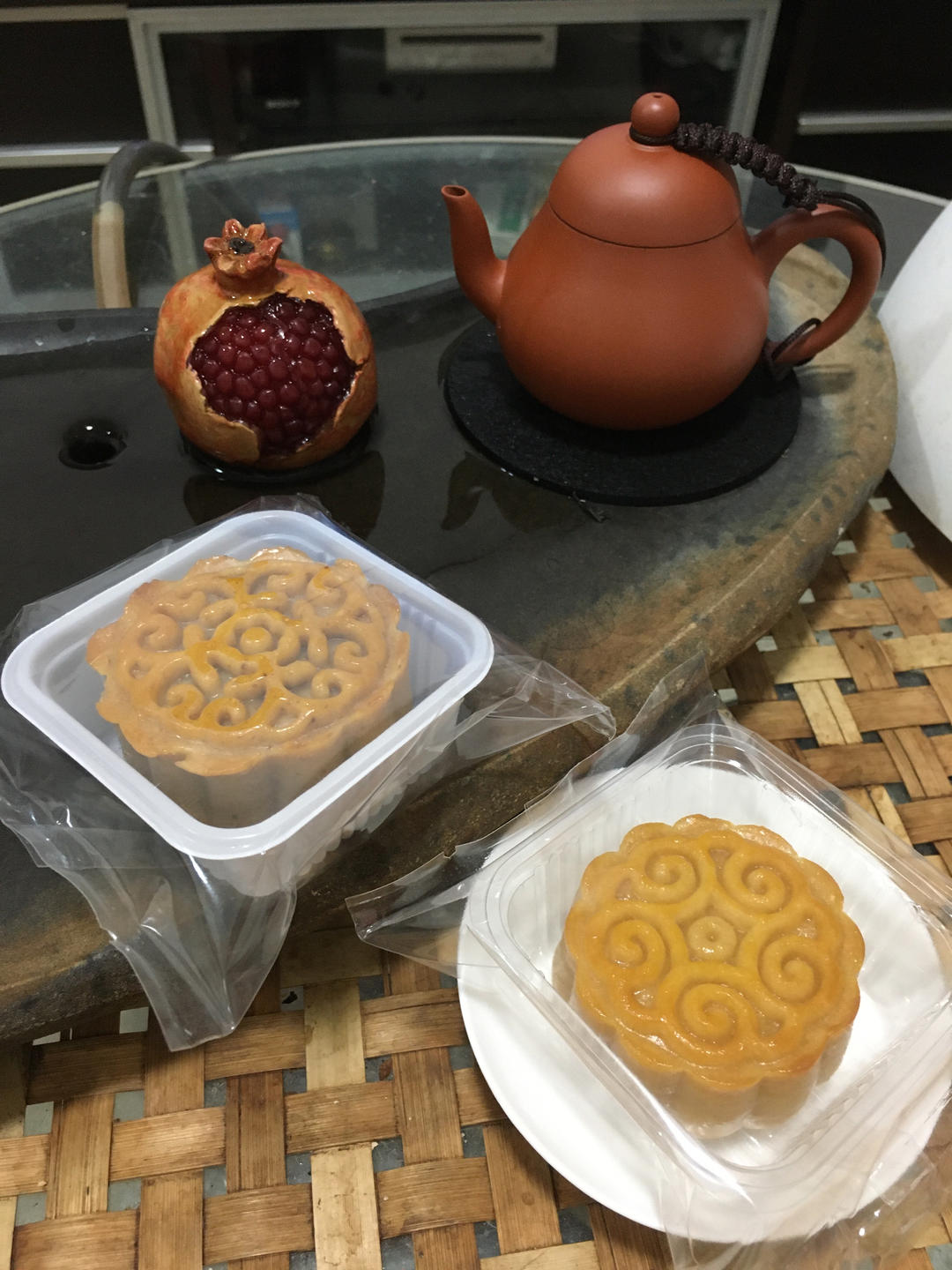 低糖蛋黄白莲蓉月饼