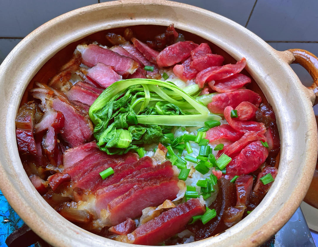 腊味砂锅饭