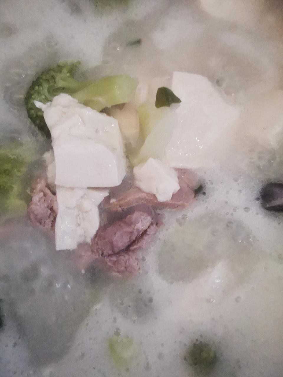 西蓝花豆腐肉丝羹的做法