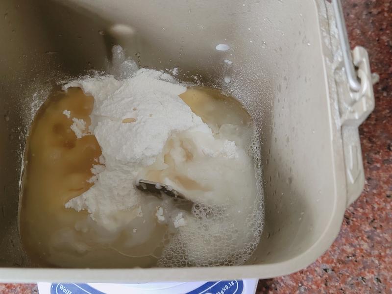 纯奶手撕吐司的做法 步骤1