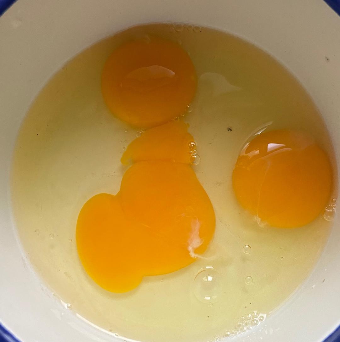 鲜嫩的虾仁蒸蛋的做法 步骤1