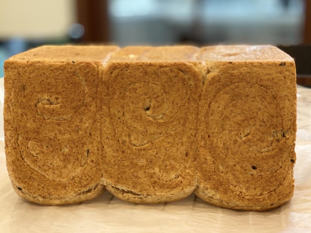 70%冷藏中种全麦土司（100%全麦）