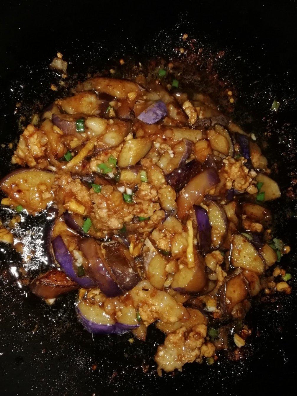 鱼香茄子是如此勾人，以至于连体重都不顾了！