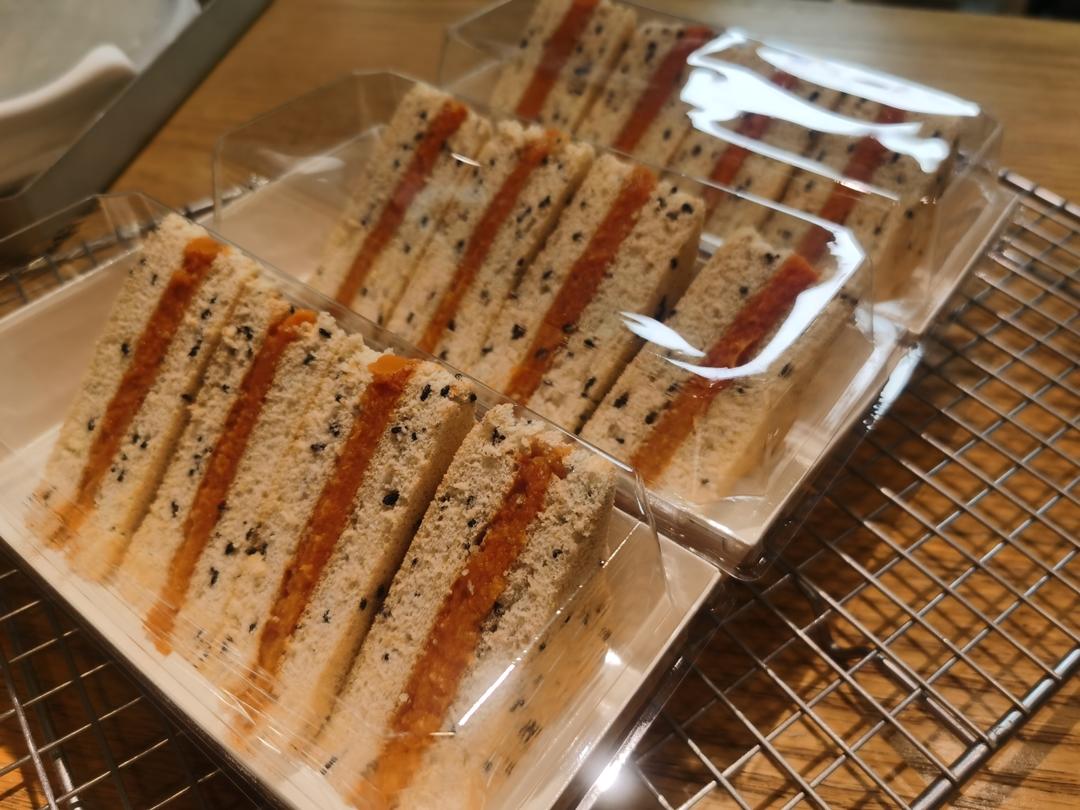 【全麦三明治蛋糕】低糖低脂的蛋糕也可以很好吃，减脂星人的福音