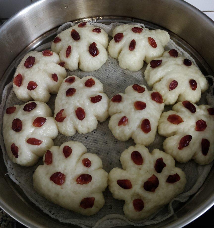 棉花般柔软的云朵馒头（低筋面粉版）