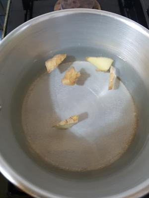 鸭胗炒青豆的做法 步骤4