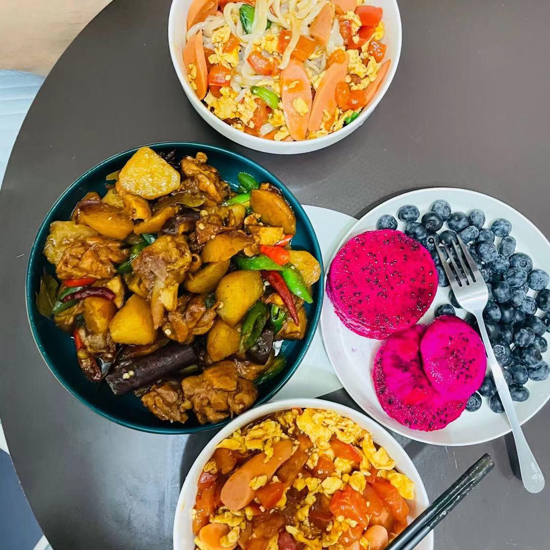 香菇土豆炖鸡块