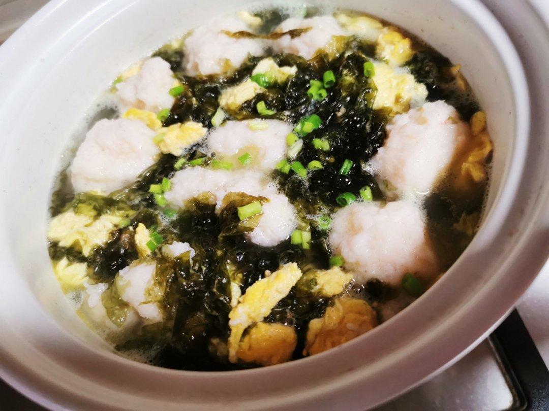 让宝宝一口就爱上的虾滑紫菜疙瘩汤