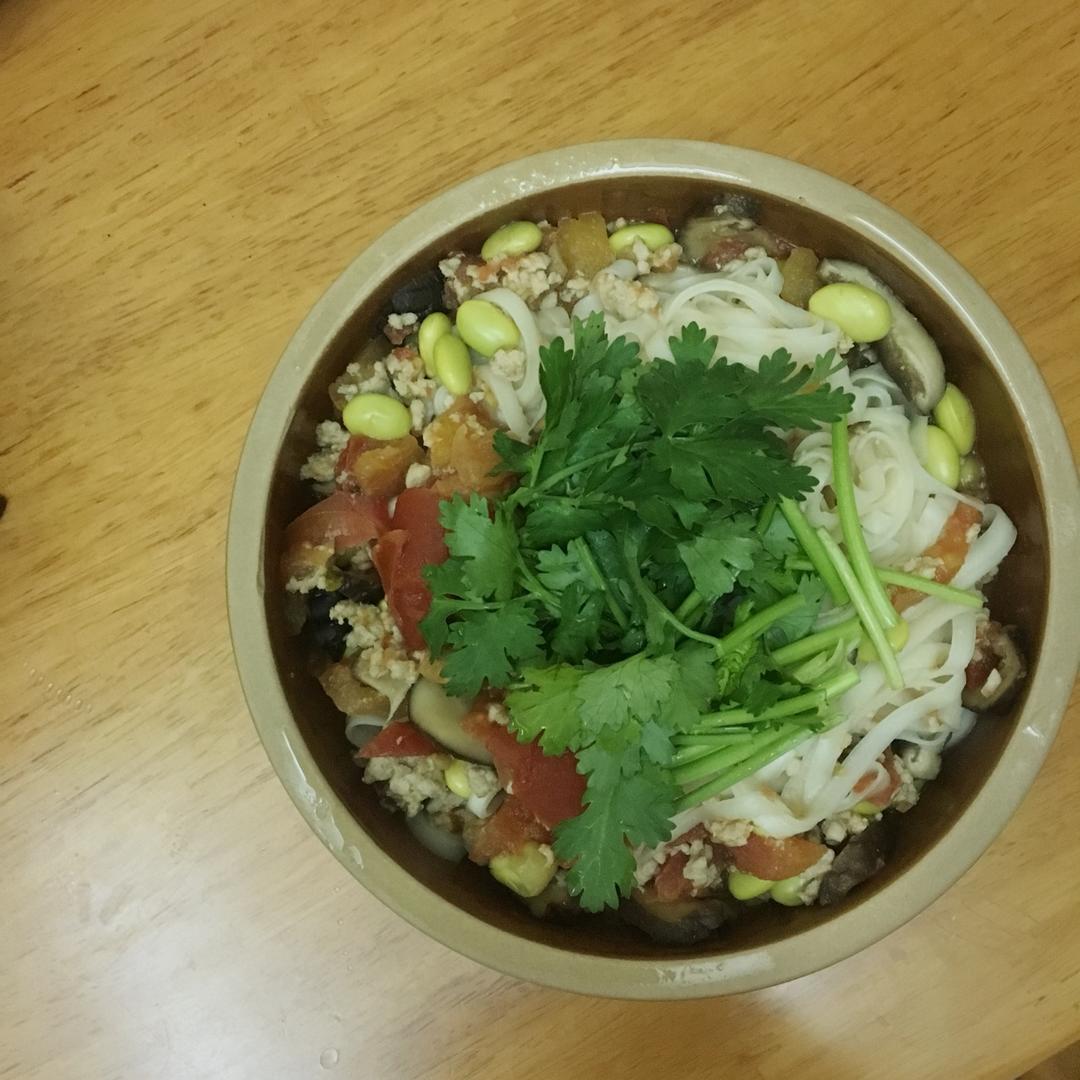 可拌饭吃的番茄毛豆蘑菇汤