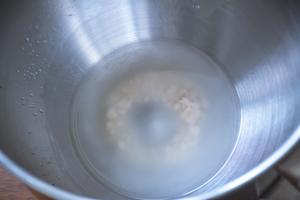 冰箱清除计划：紫薯肉松蛋黄麻薯面包的做法 步骤1