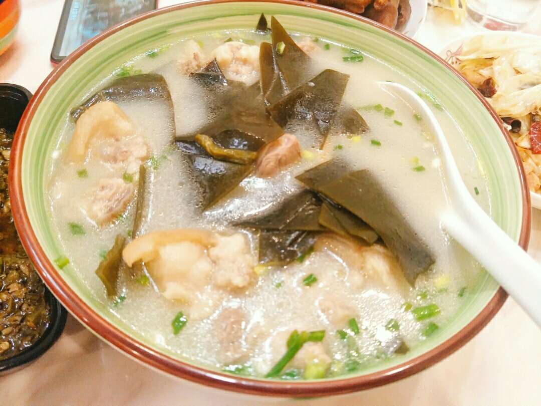 【海带猪蹄汤图片】厶厶吃货小姐姐_下厨房