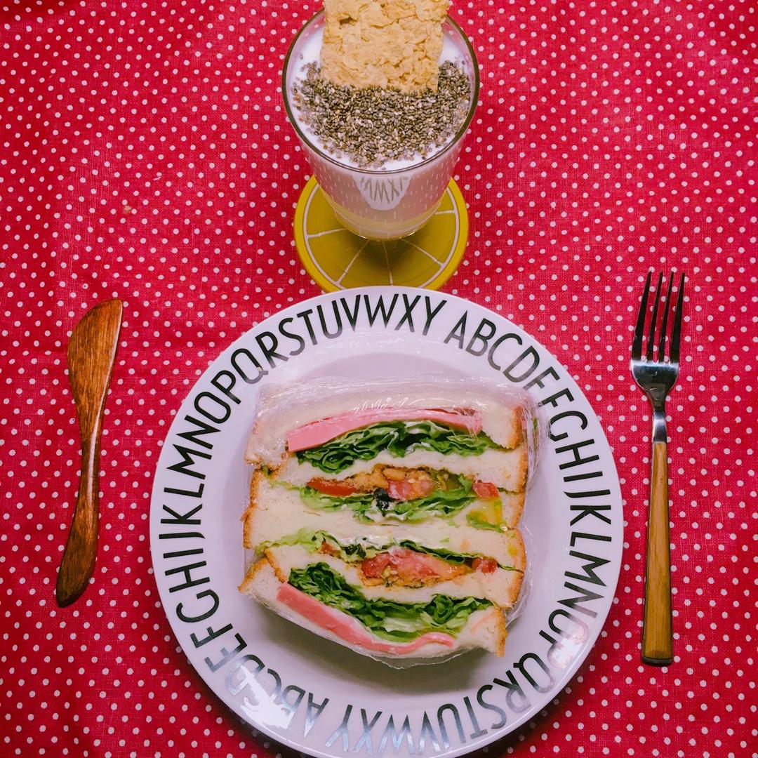 如何做超厚的沼三明治~详细tip！牛油果鸡蛋午餐肉三明治~