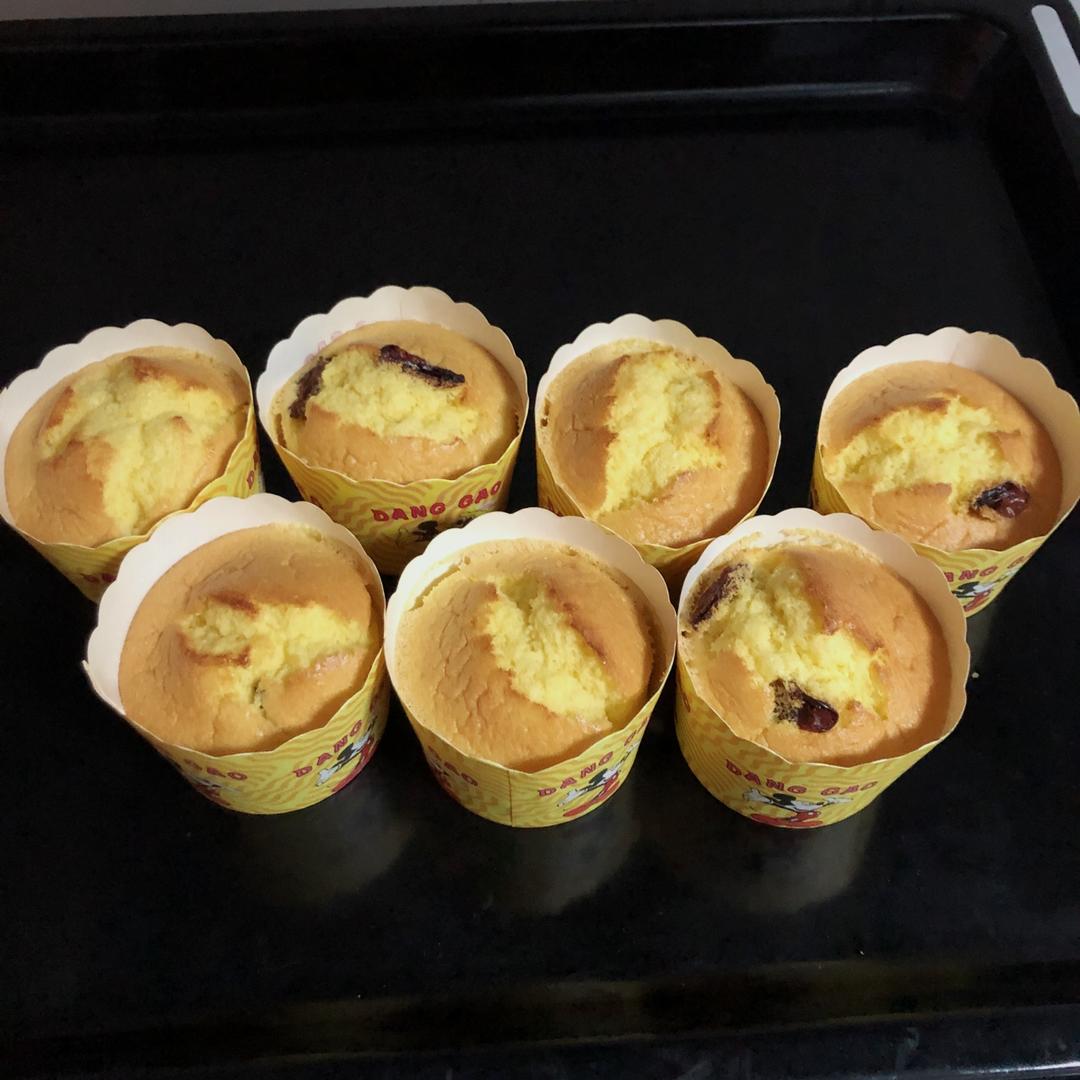 软绵绵戚风纸杯蛋糕