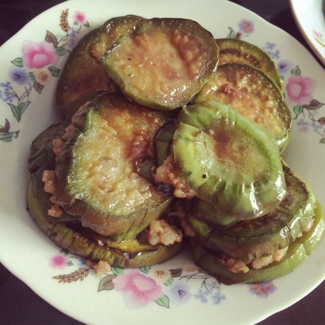 红烧茄子夹肉饼
