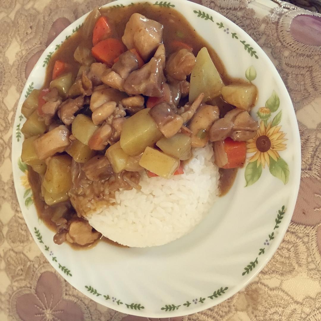 咖喱鸡肉饭