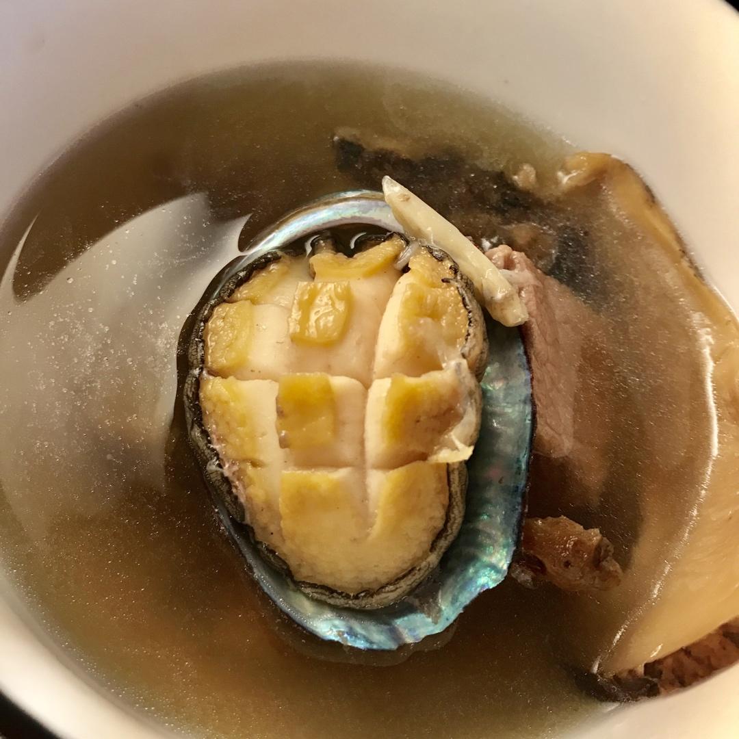 瘦肉鲍鱼汤