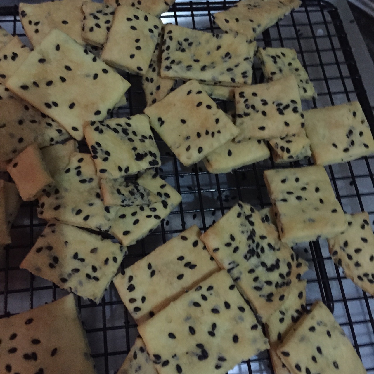 黑芝麻咸香饼干