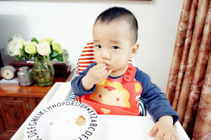 香煎莲藕饼·让宝宝瞬间爱上吃菜的超香肉饼的做法 步骤9