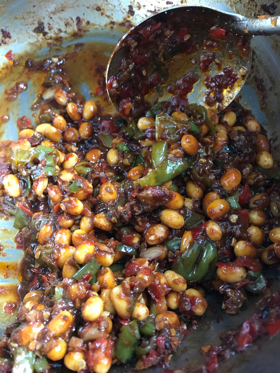 能吃三碗米饭的黄豆焖辣椒