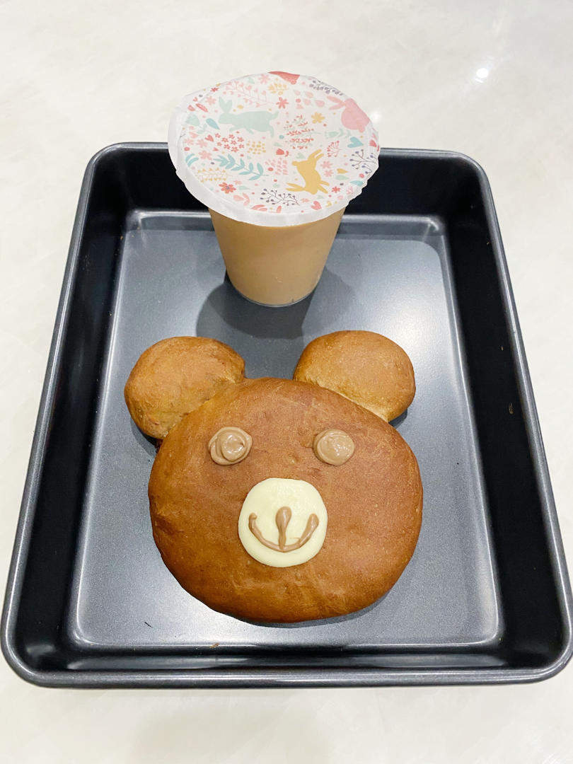 挤挤小熊面包