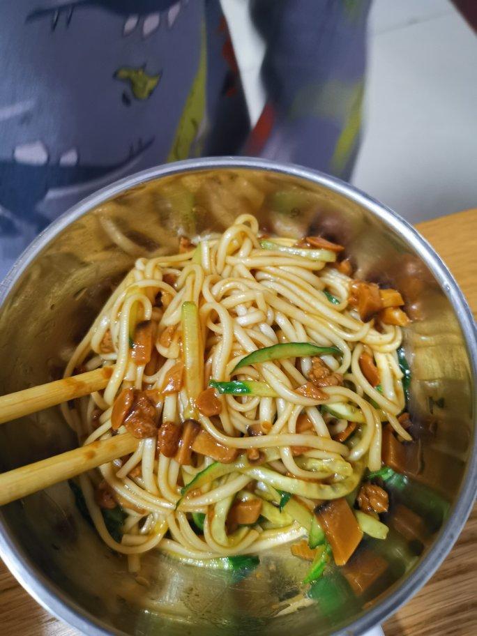 🔥秘制老北京炸酱面❗️连吃三碗都不够