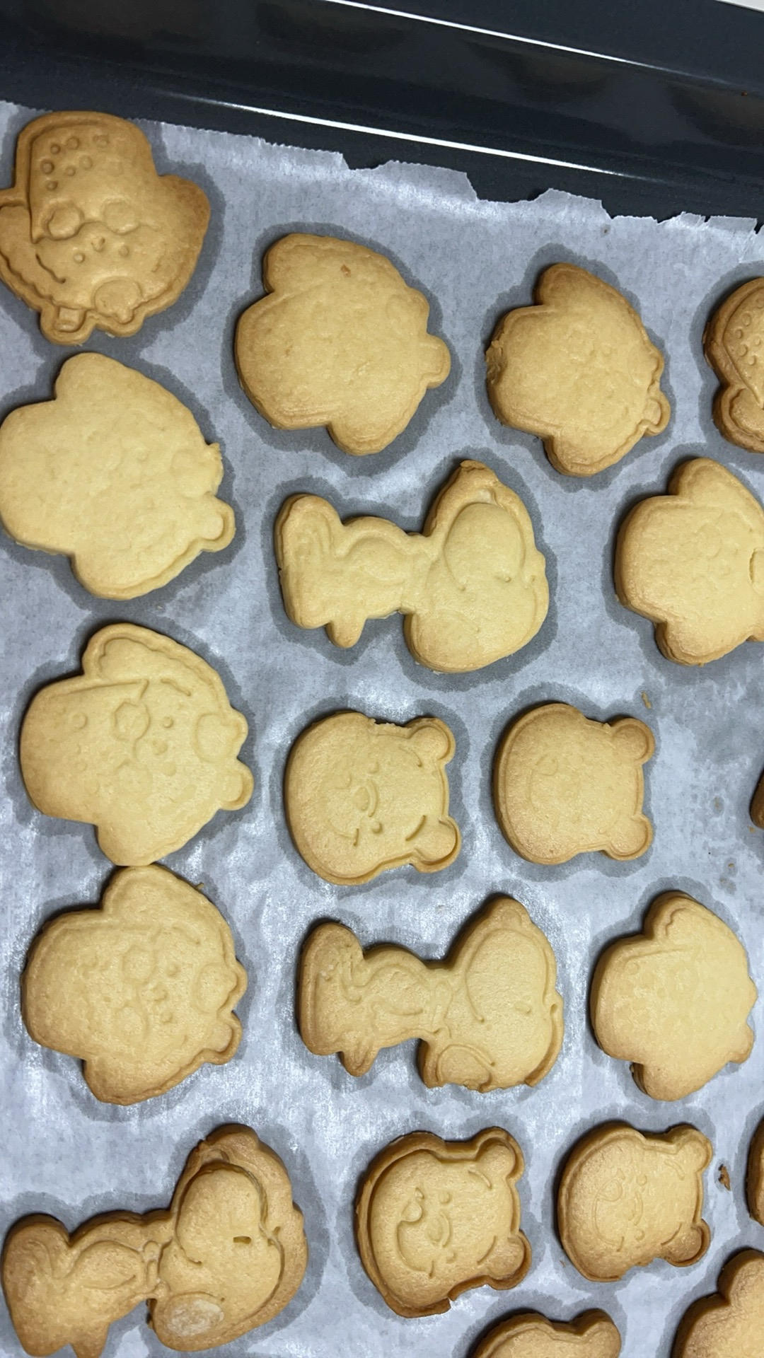 小朋友们超爱的卡通小饼干