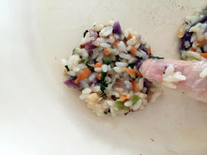 宝宝辅食：彩蔬小米饼—一站式解决宝宝吃饭和吃蔬菜的问题!12M+的做法 步骤11