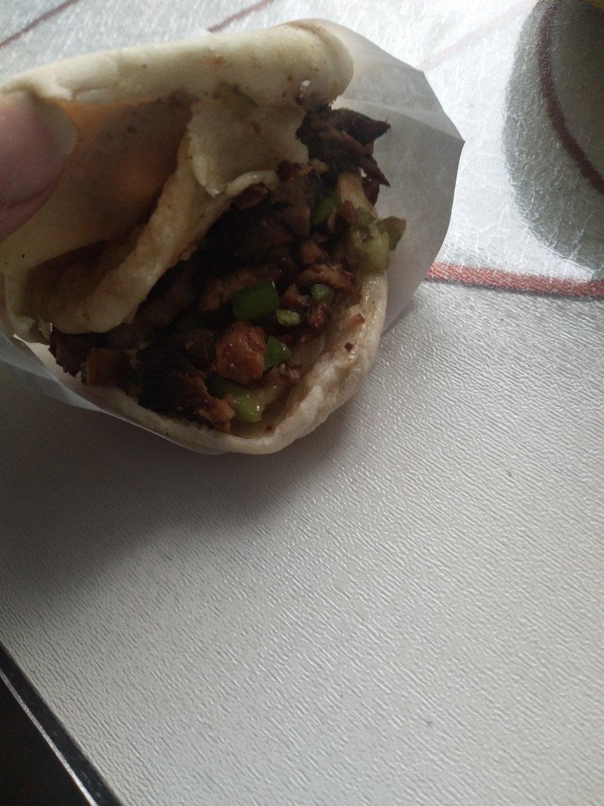肉夹馍(白吉馍的制作)