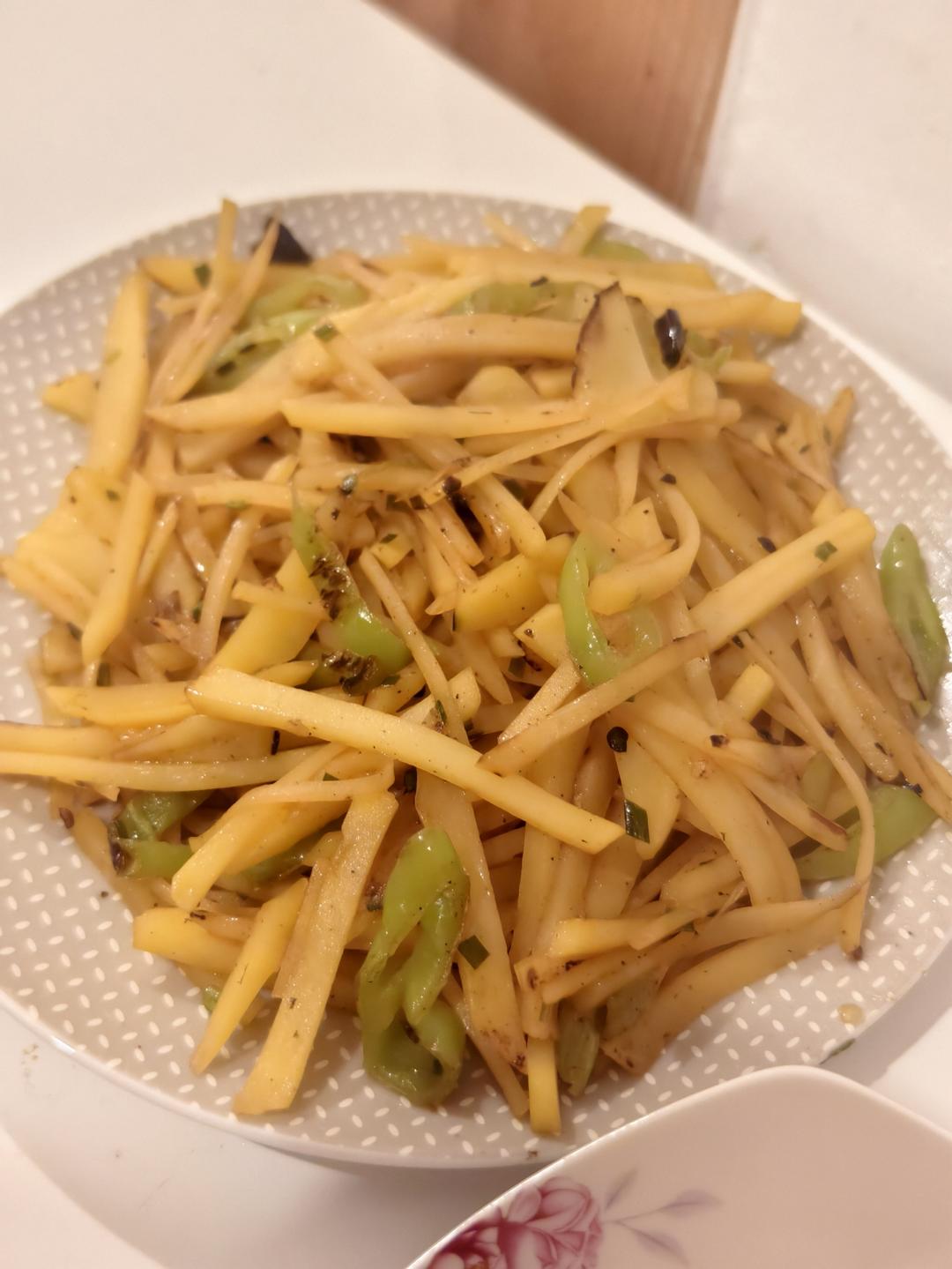 酸辣土豆丝的家常做法 超级下饭