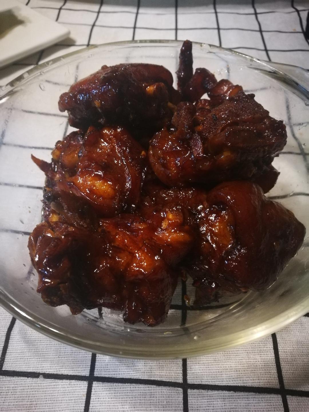 美味的家常菜：红烧猪蹄