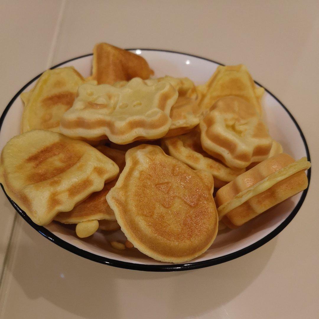 华夫饼机卡通小蛋糕