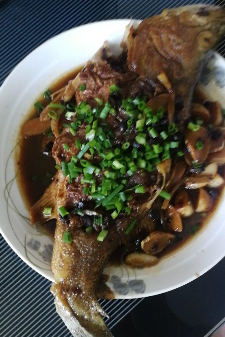 豆豉红烧鱼