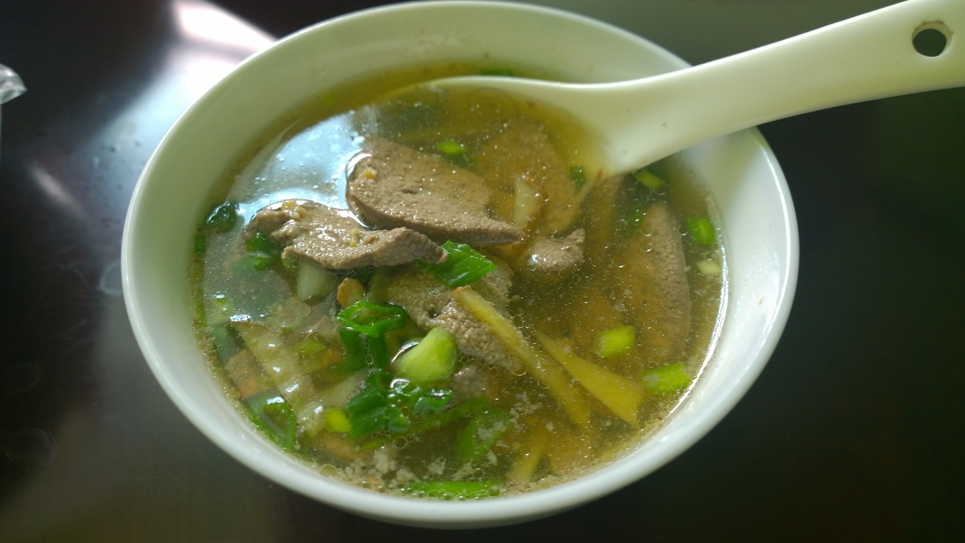 麓喜呀做的月子餐麻油猪肝汤帮助排恶露