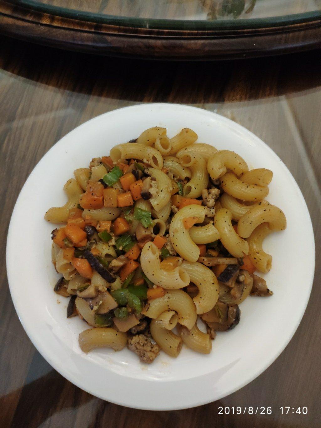 黑胡椒通心粉