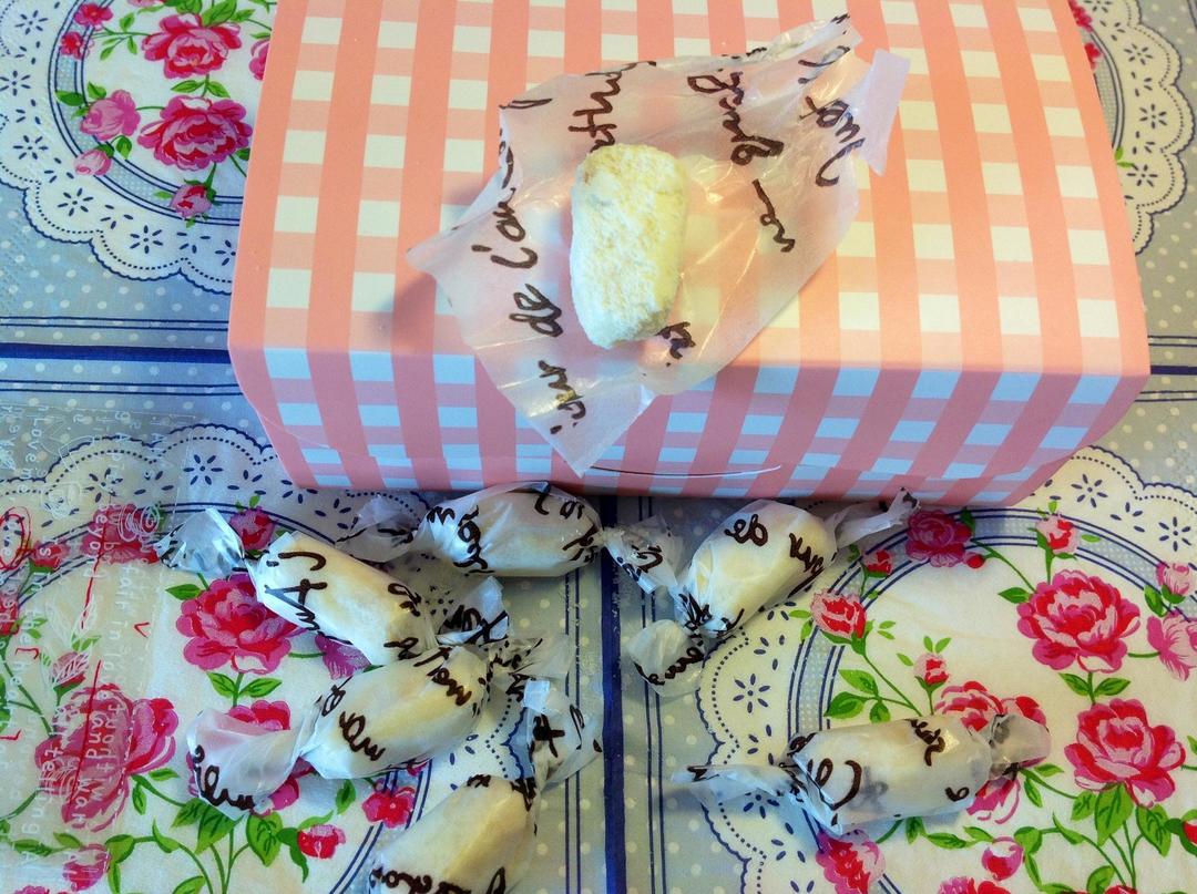 软妹杏仁牛轧糖的做法