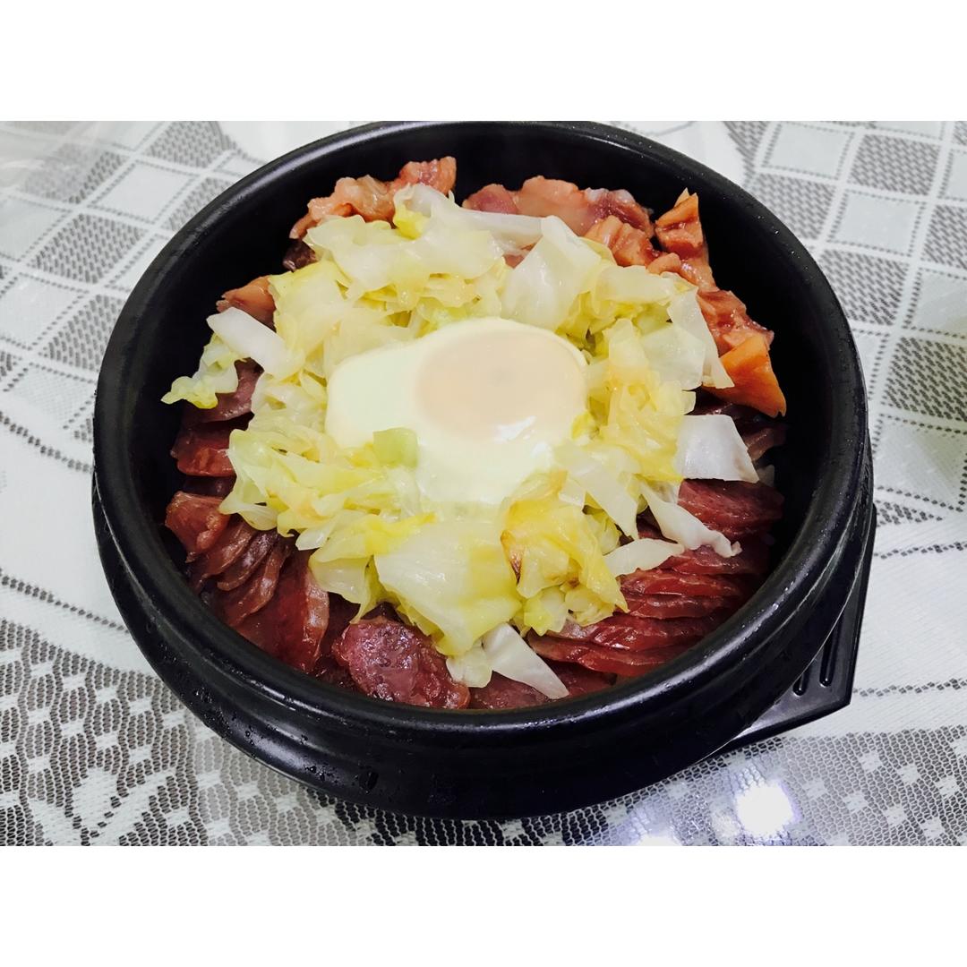 香肠腊鸡腿煲仔饭