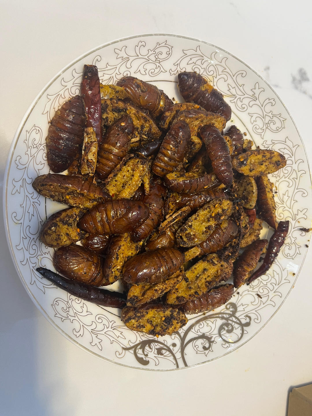 超好吃的干煸蚕蛹