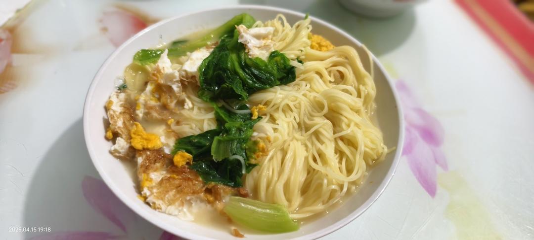 舔碗竹升面，云吞面