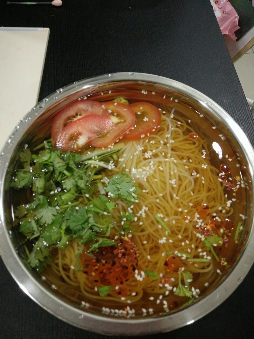 夏狐夭夭做的东北冷面