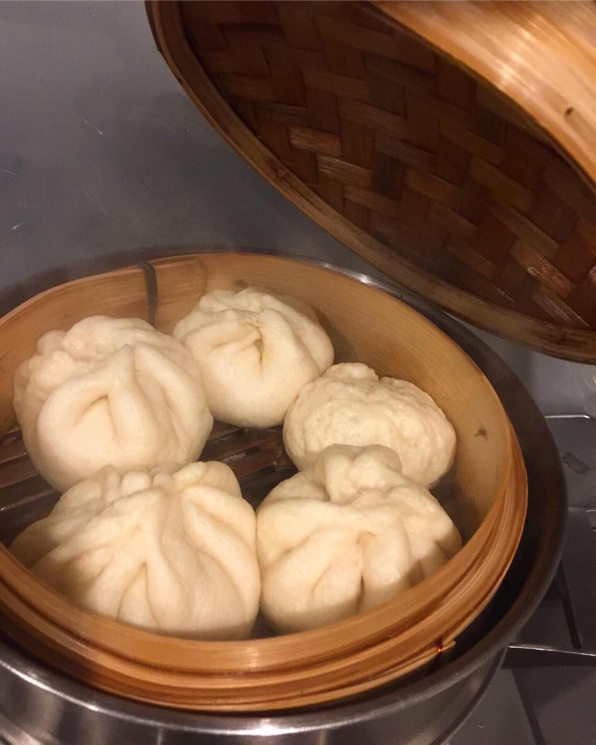 皮超软的猪肉大葱包子