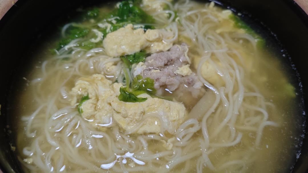 芹菜叶汤