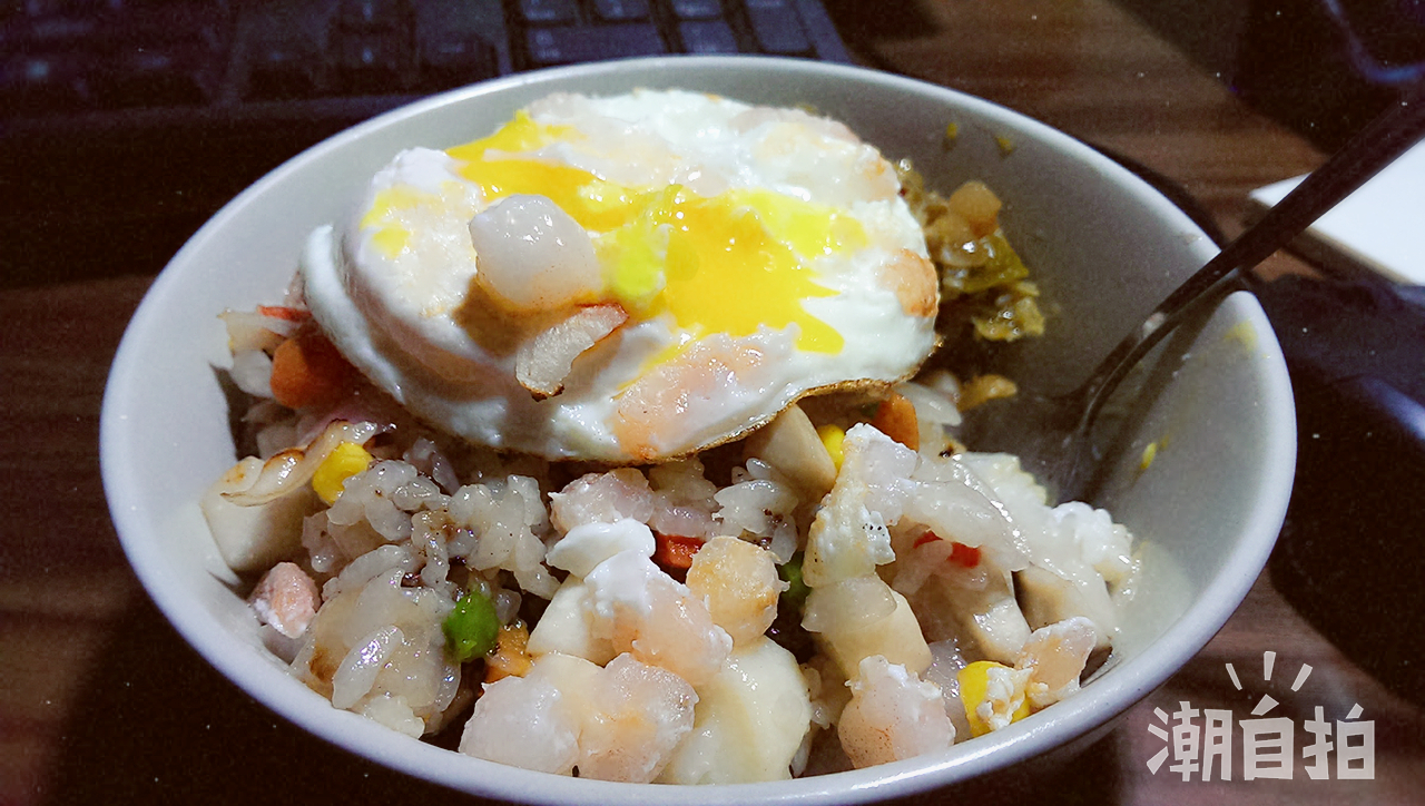 粒粒炒饭（米饭不粘粒粒分明的方法）